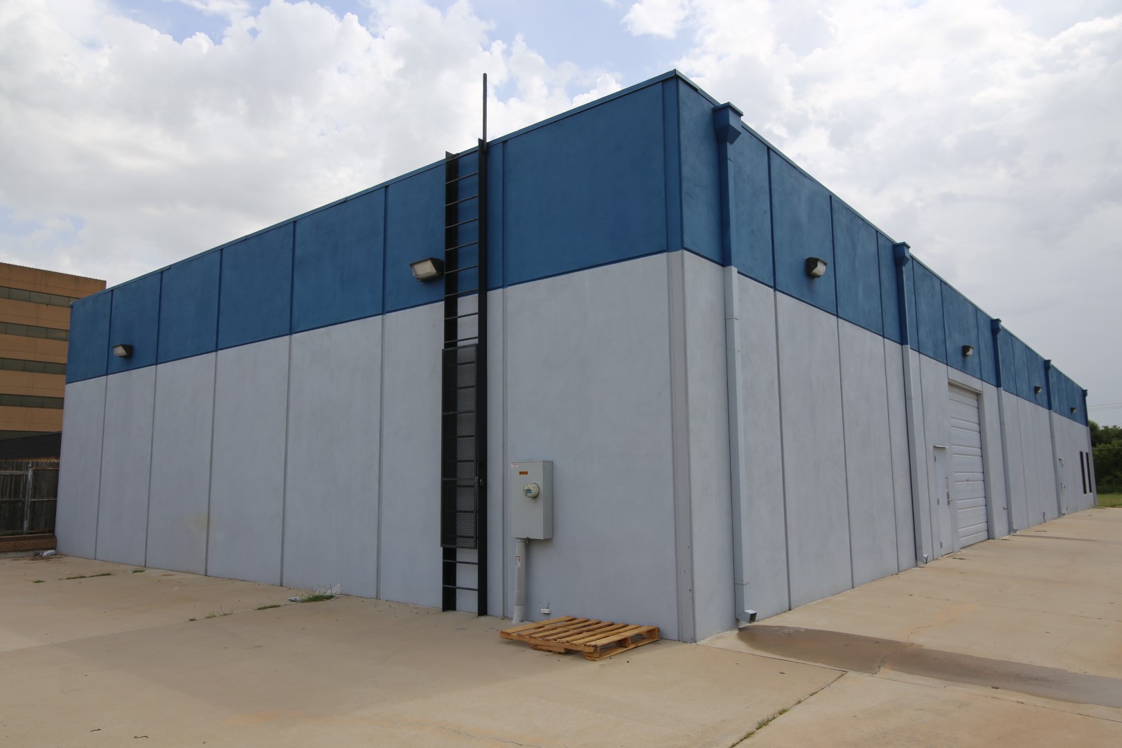 Freestanding Building NW 63rd & Meridian Price Edwards & Company